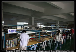 吉他中国.陈磊应邀参观惠阳倍铃乐器工厂，共探乐器制造工艺
